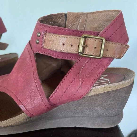 Miz Mooz  Women's Wedge Heel Sandal - Red  Size 9-9.5 EU 40 - Picture 3 of 12